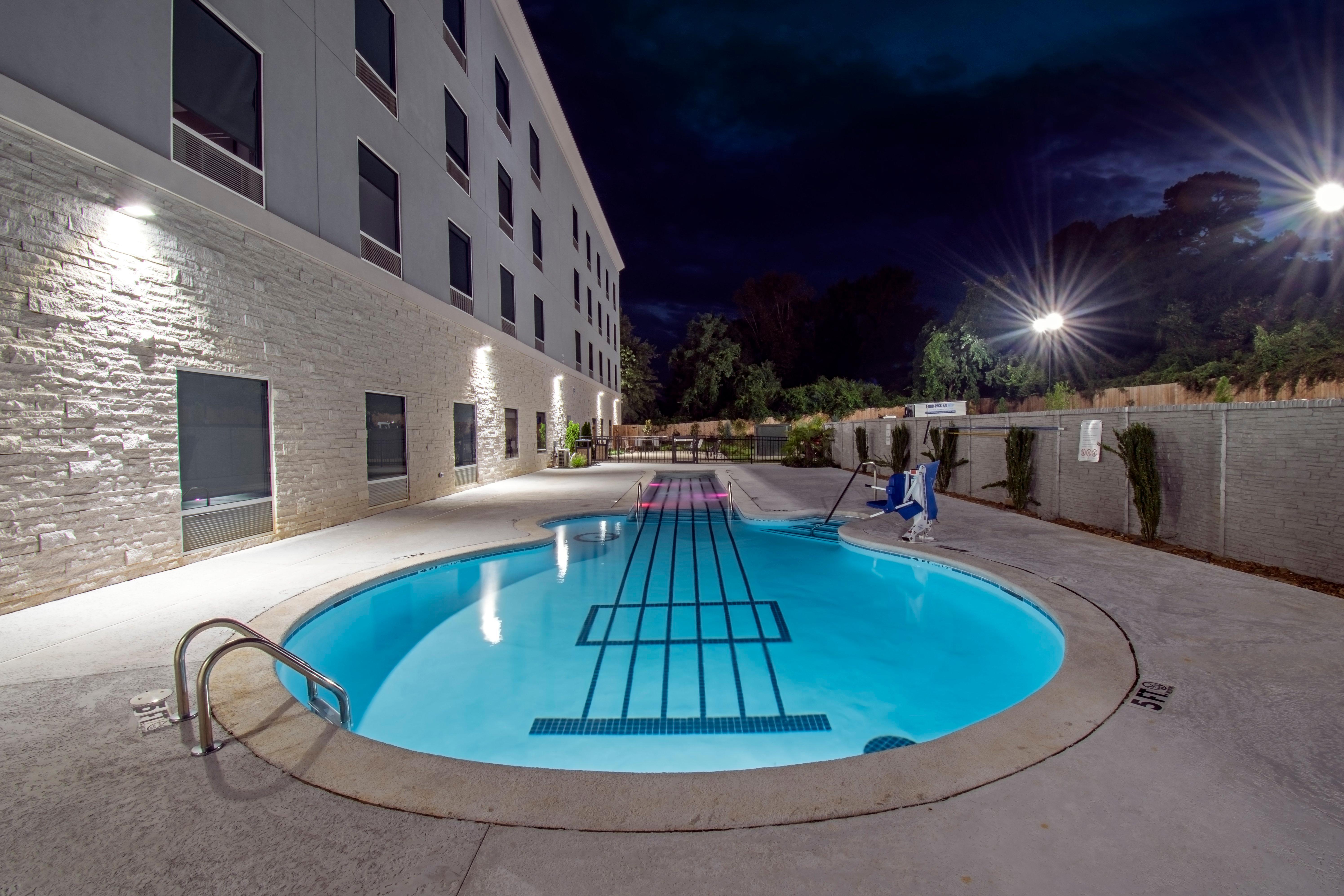 Holiday Inn Express & Suites Memphis Arpt Elvis Presley Blv By Ihg Esterno foto